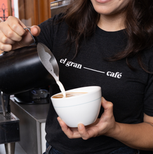 Cargar imagen en el visor de la galería, T-SHIRT - CLÁSICA EL GRAN CAFÉ
